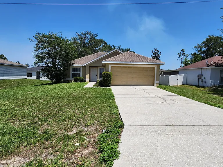 1605 Redfin Dr — Photo 2