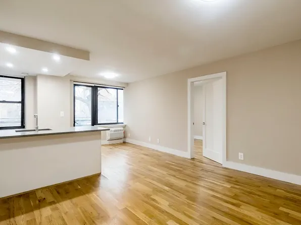 784 Columbus Ave, New York, NY