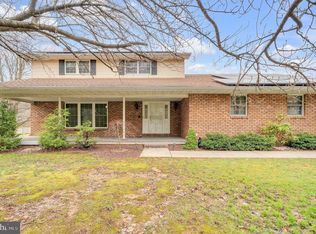5013 E Berlin Rd, Thomasville, PA 17364