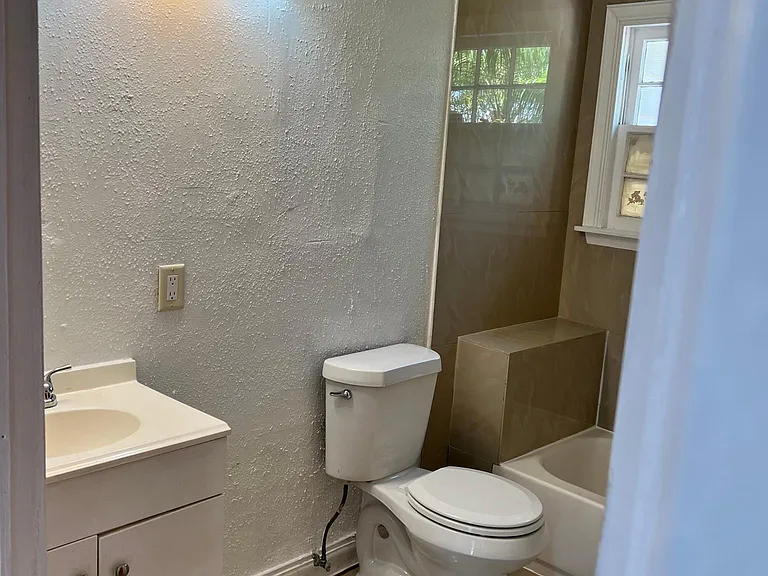 505 Foresteria Dr — Photo 6