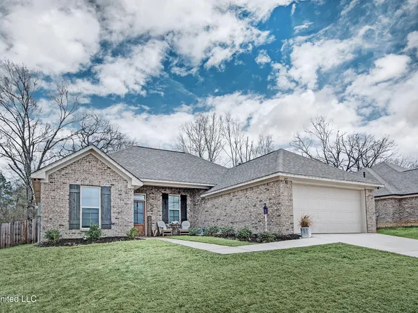 247 Hemingway Cir, Canton, MS 39046