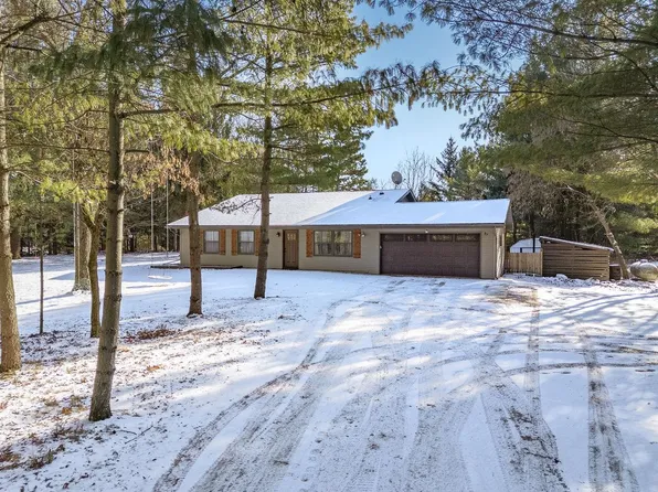 W2791 Dees Rd, Lyndon Station, WI 53944