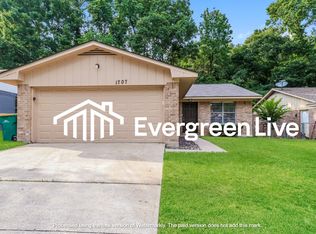 1707 Meridian Ct, Conroe, TX 77301