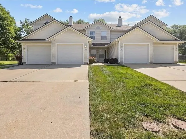 1323 SE Lexington Ave, Lees Summit, MO 64081