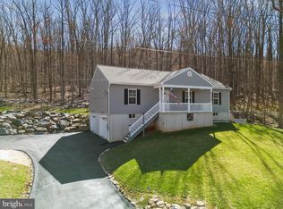 960 Rolling Ln, Harpers Ferry, WV 25425