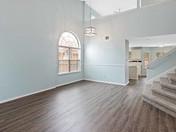 3rd image of 3404 Campanella Dr