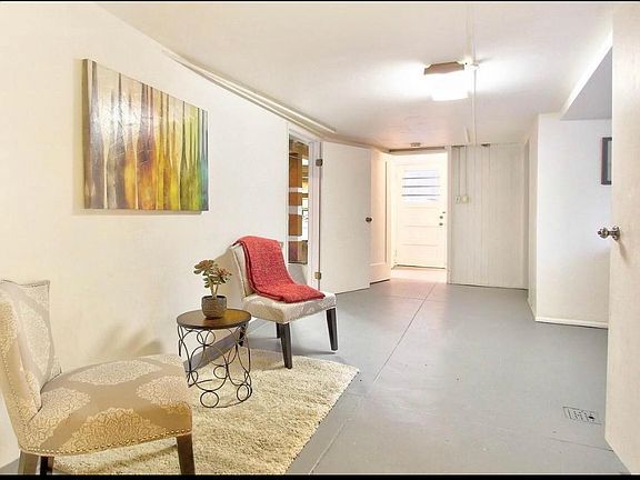 5th image of 270 S Hill Blvd