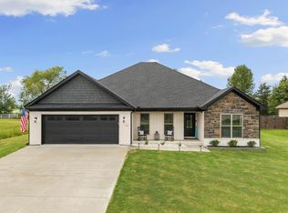 34 Thoroughbred Dr, Vilonia, AR 72173