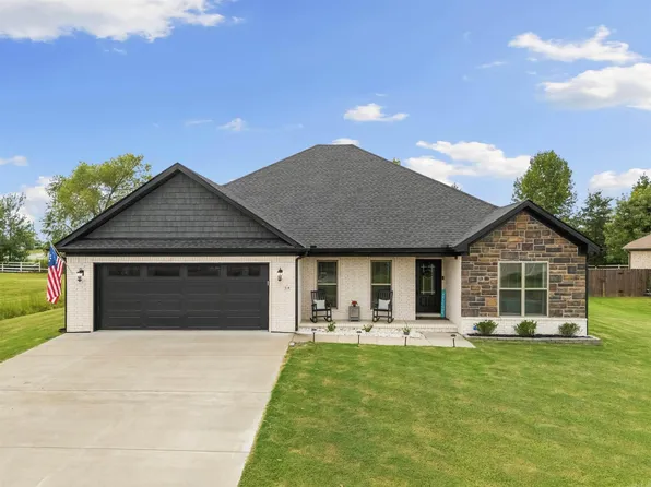 34 Thoroughbred Dr, Vilonia, AR 72173