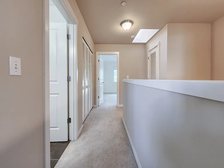 12838 NW Clement Ln — Photo 28