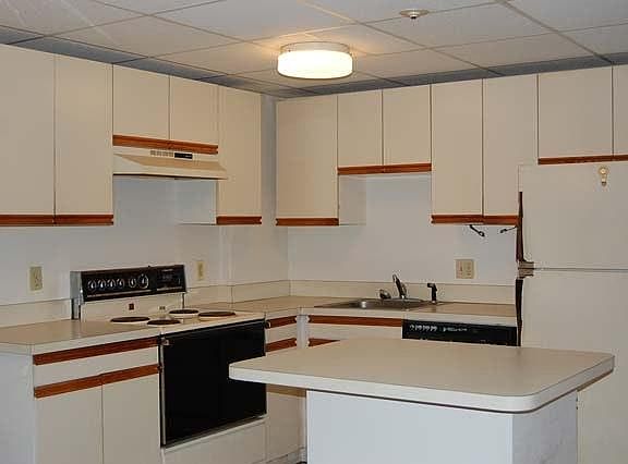 4th image of 201 Woodlawn Ave APT 107