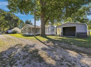 302 1/2 S Bissell St, Orrick, MO 64077