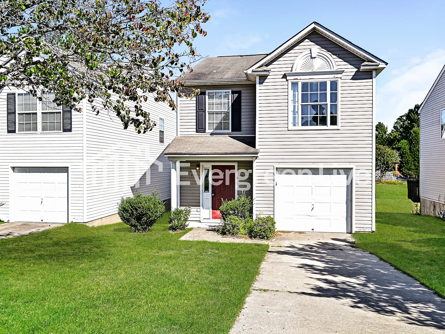 3 bed, 3.0 bath, 1466 sqft, $1,695 — Photo 1