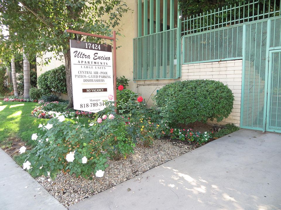 1st image of 17424 Burbank Blvd