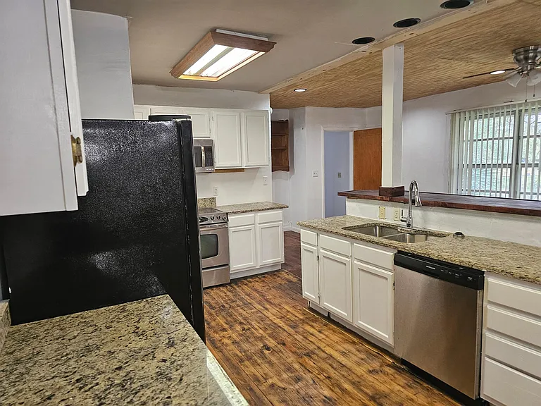 3285 Idlewood Dr — Photo 7