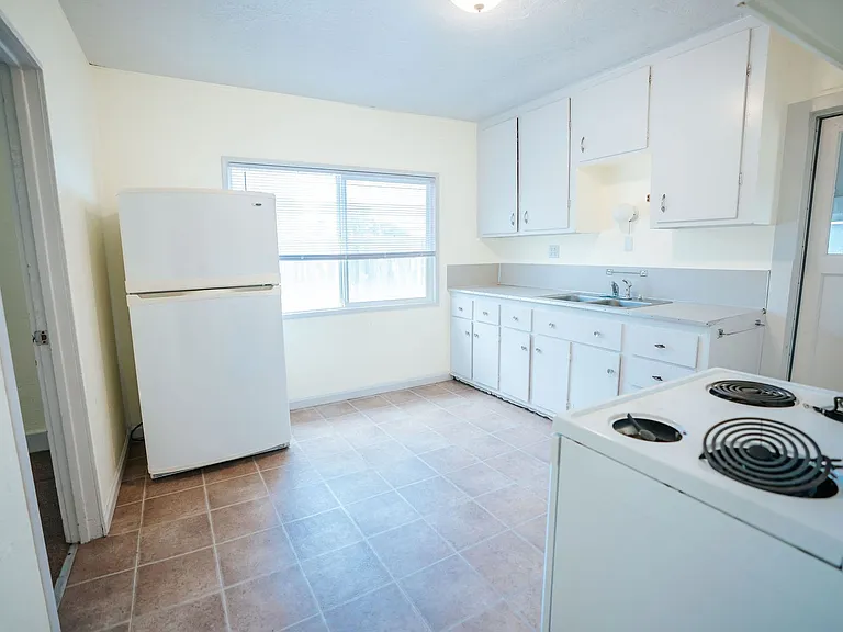 691 School Rd — Photo 15