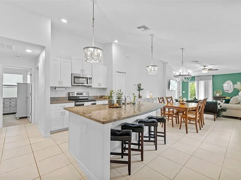 5554 Blue Azure Dr — Photo 2