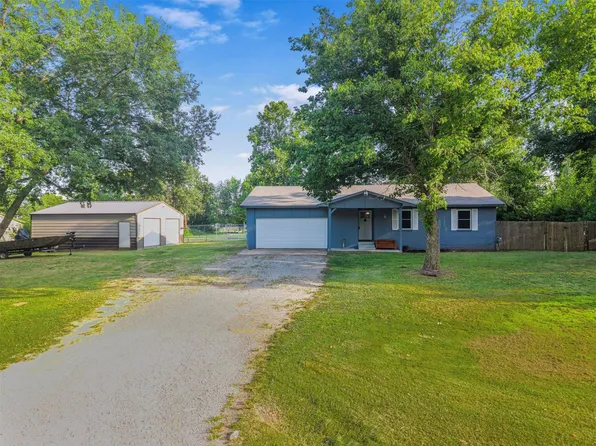 11556 E Elm St, Claremore, OK 74019