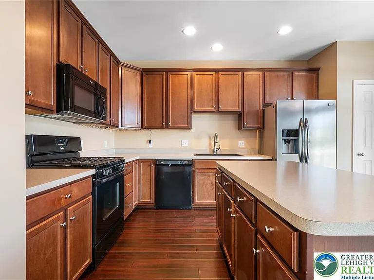 8455 Starling Rd — Photo 8