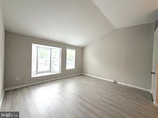 7315 Castleberg Ct — Photo 12