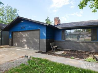 2902 Shamrock Ave, Nampa, ID 83686