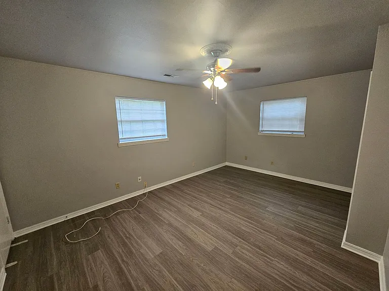 1022 W Bel Air Dr — Photo 7