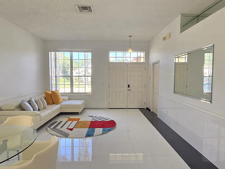 661 Lake Wellington Dr — Photo 6