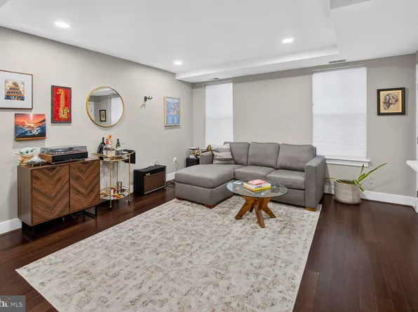 1461 Girard St NW APT 100, Washington, DC 20009