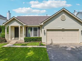 1250 E Greystone Dr, Round Lake Beach, IL