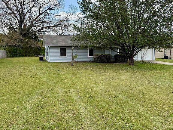 2nd image of 228 Frost Rd