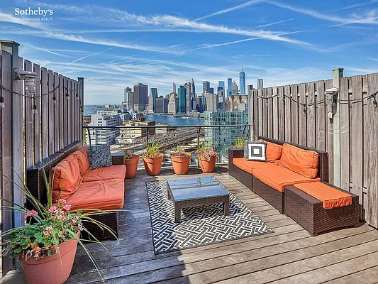 Rented by Sotheby's International Realty | media 37