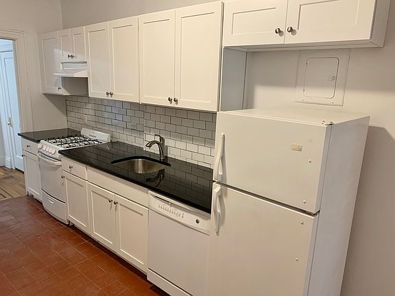 4th image of 1823 2nd Ave APT 2S