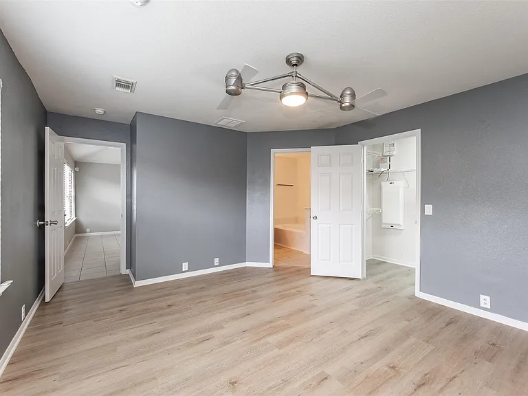 16522 Grenada Falls Dr — Photo 16