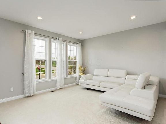 5th image of 4839 Lynn Dr