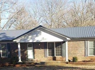 536 Chester Levee Rd, Jackson, TN 38301