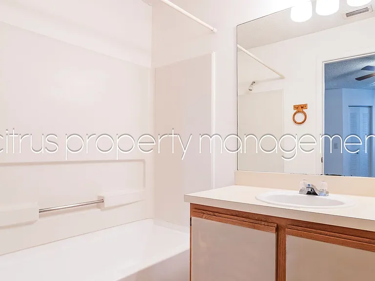 2569 Grassy Point Dr #213 — Photo 10