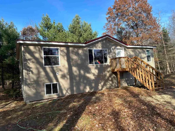 W4652 Crane Ln, Mauston, WI 53948