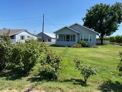 10512 E Whitmore Ave, Hughson, CA, 95326