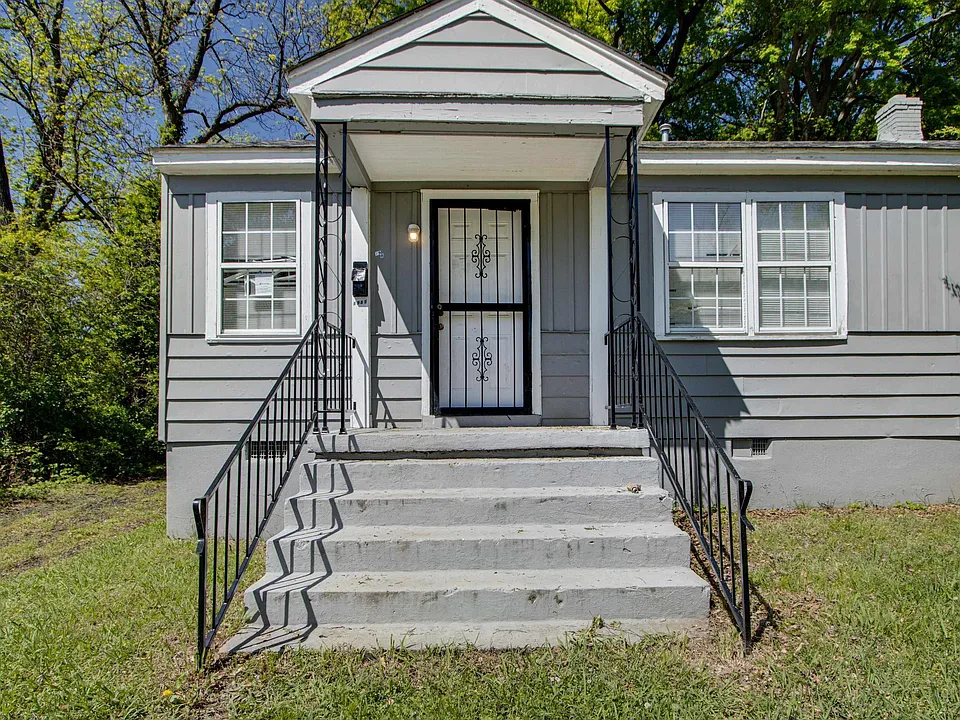 1985 Wynton St