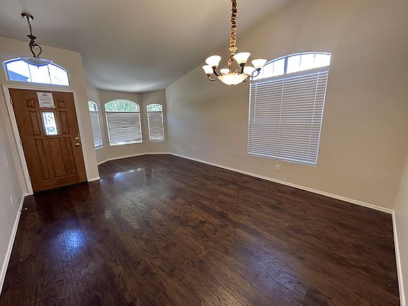 4th image of 3237 E Brookwood Ct
