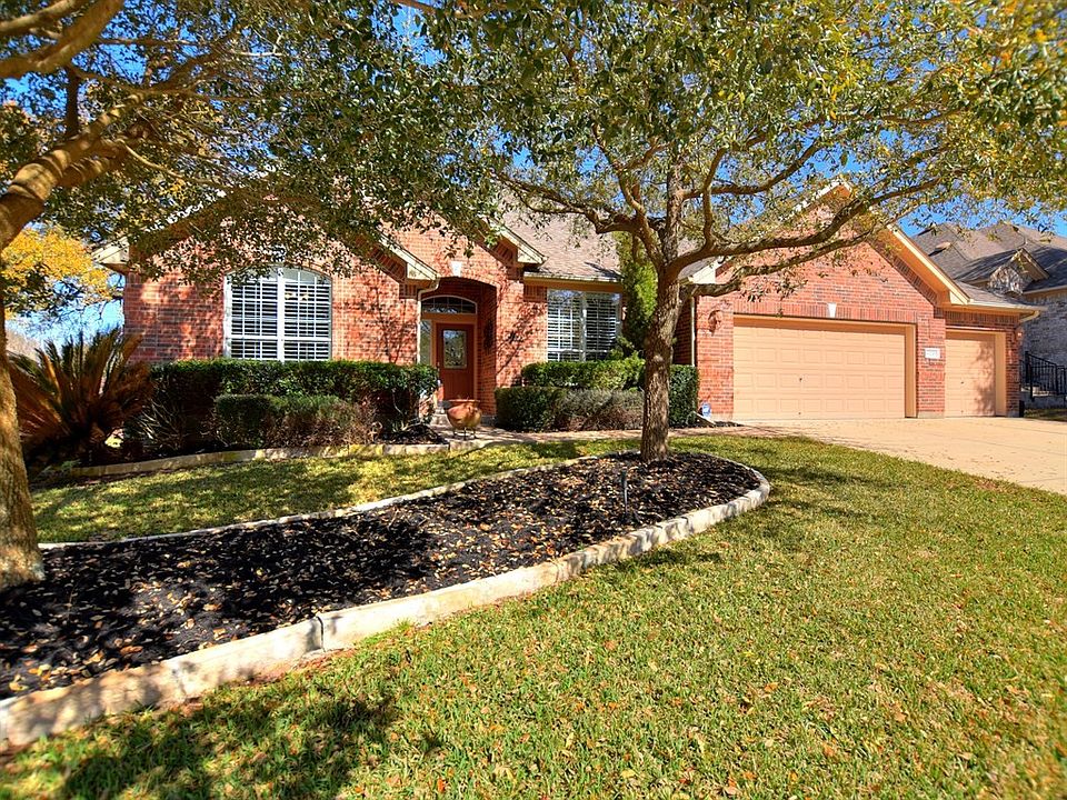 1st image of 3249 Goldenoak Cir