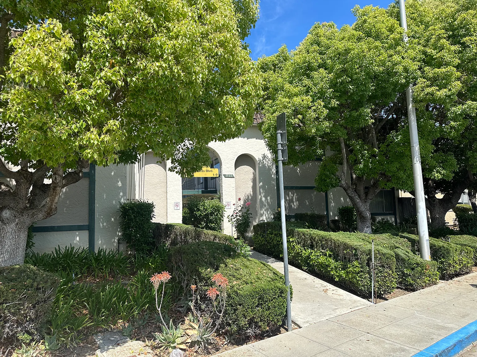 1 bed, 672 sqft, $2,500 — Photo 1