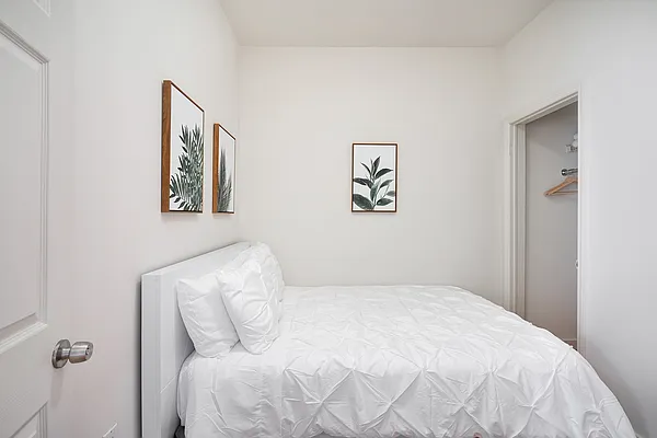 Rented by MyNyHousing | media 14