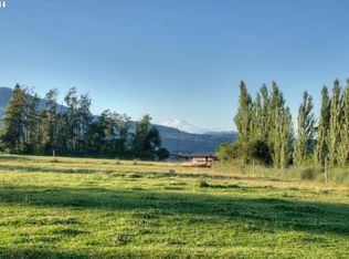 985 Country Club Rd, Hood River, OR 97031