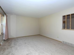 120 N Hickory Ave, Bartlett, IL
