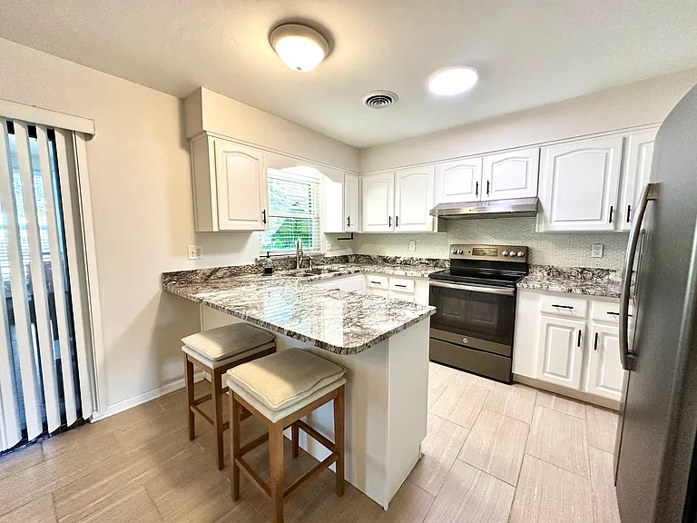 37137 Rutledge Dr — Photo 23