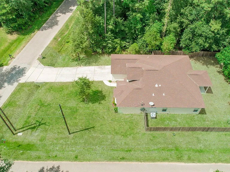 10572 Twin Oak Dr — Photo 43