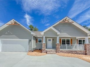 558 Fairfield Rd, Walhalla, SC 29691