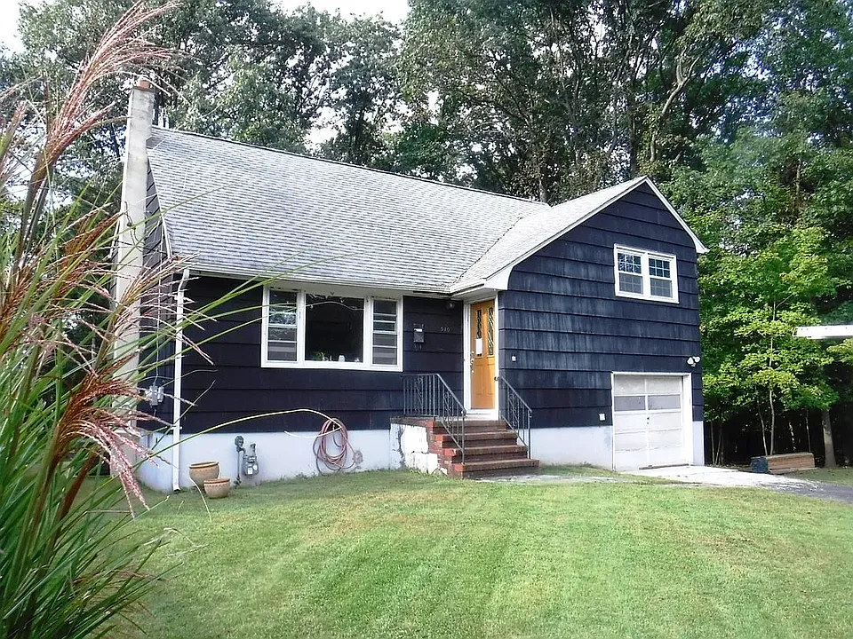 540 Fairview Ave