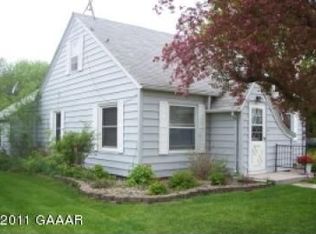 210 State St N, Garfield, MN 56332